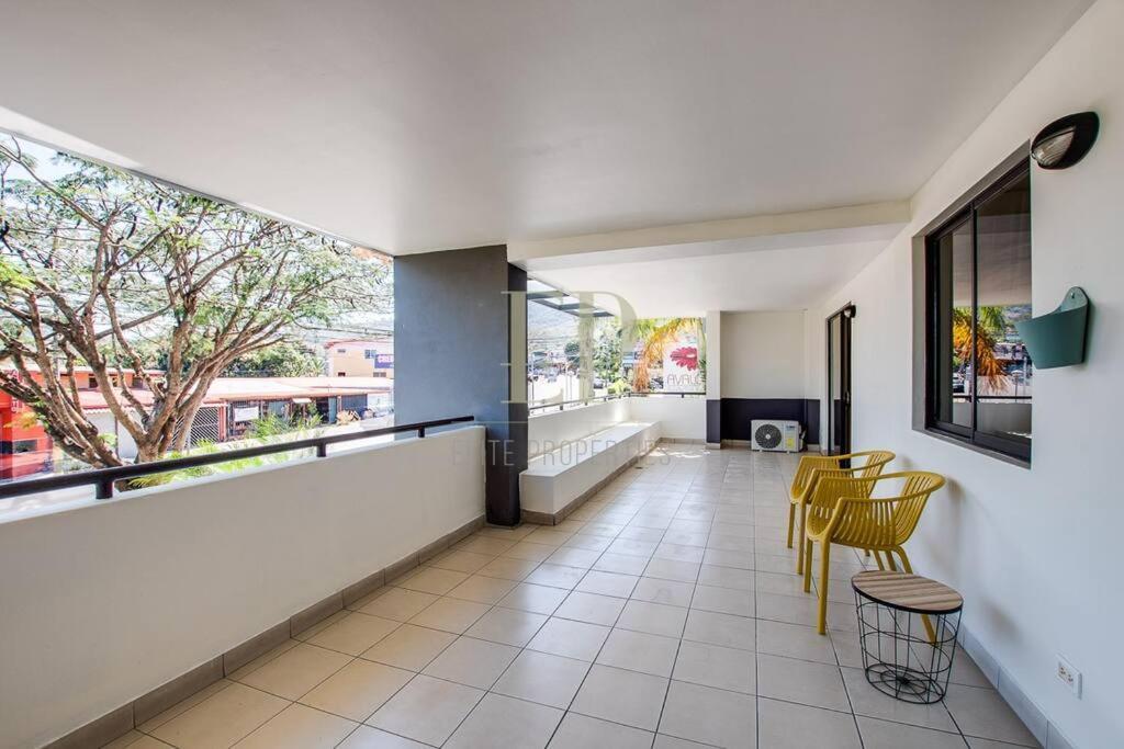 Cr Mariposa Centro 2br With Terrace Walk Everywhere * Santa Ana (San Jose)